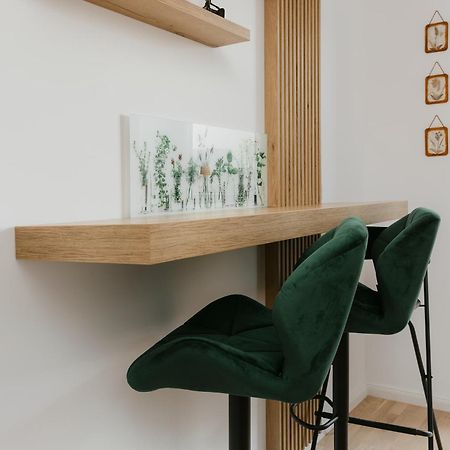 The Forest - Luxe Central Apt With Free Secured Parking Brašov Exteriér fotografie
