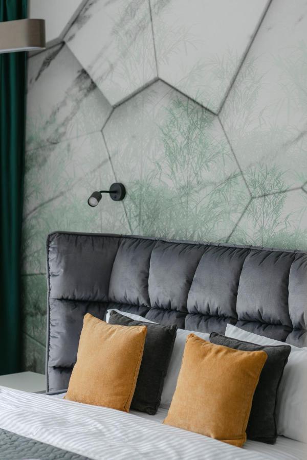 The Forest - Luxe Central Apt With Free Secured Parking Brašov Exteriér fotografie