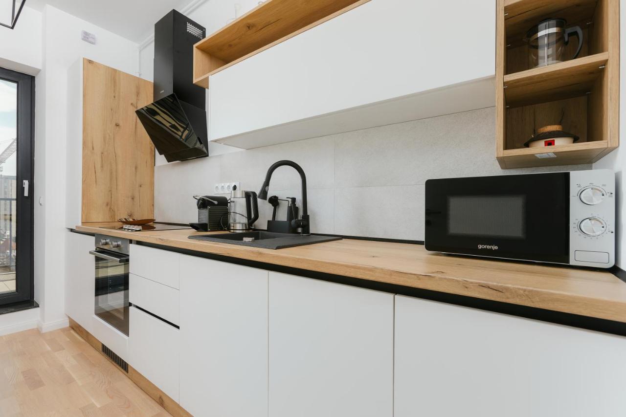 The Forest - Luxe Central Apt With Free Secured Parking Brašov Exteriér fotografie